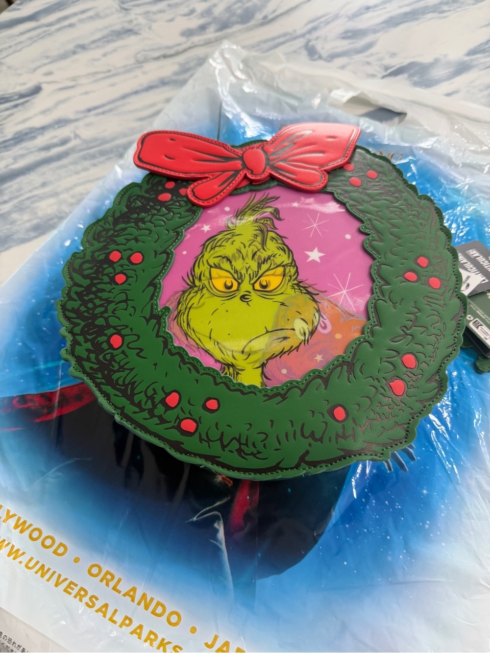 LoungeFly Christmas Grinch Lenticular Bag Purse NWT Universal Orlando - Picture 2 of 6